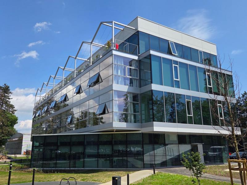 NTH Mobile, Varaždin – pogled na poslovnu zgradu